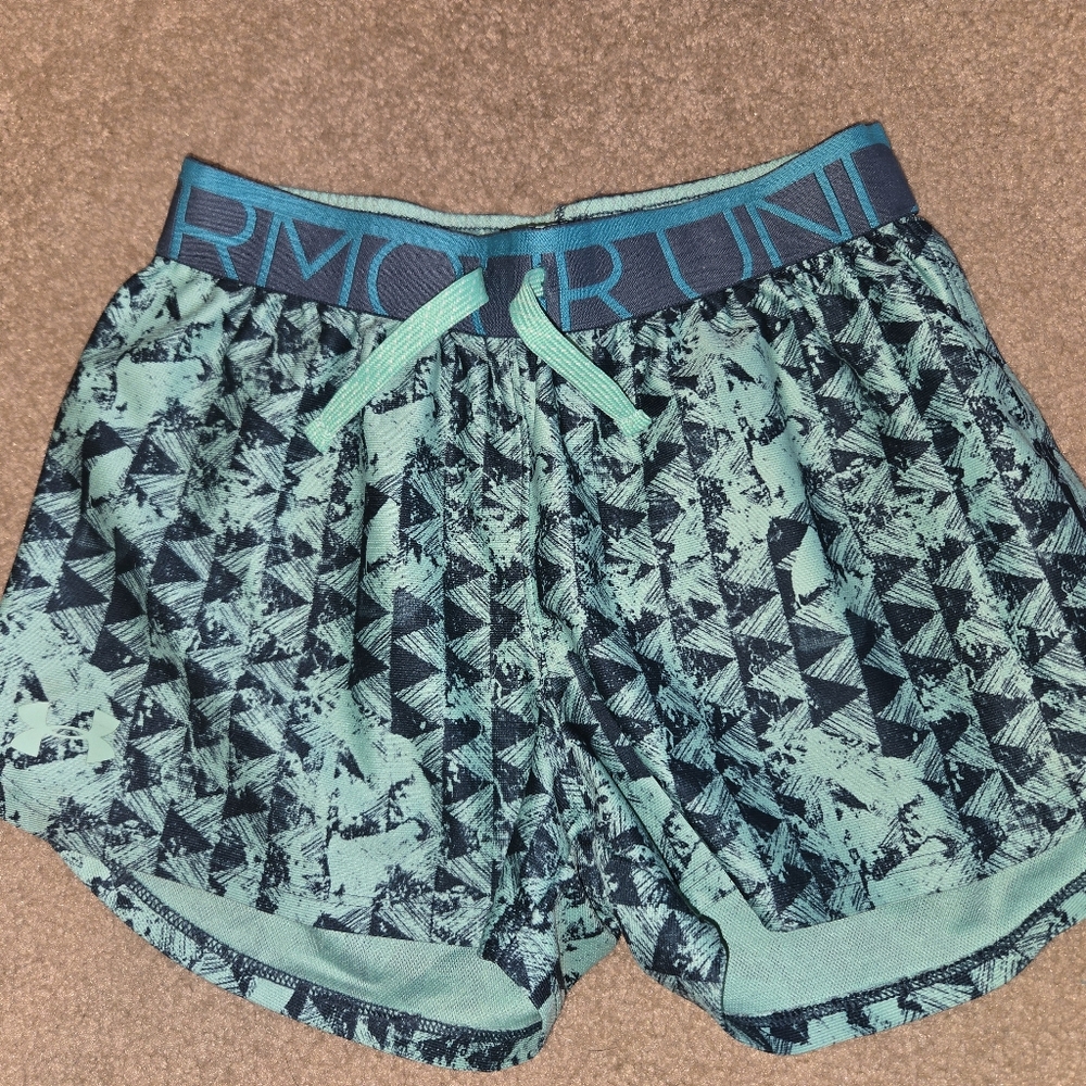 Under Armour Teal and Navy Patterned Shorts Medium